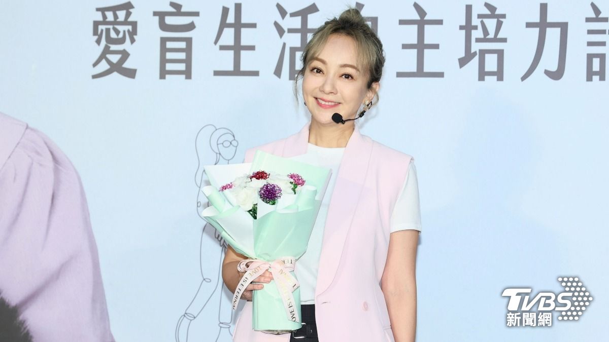 王仁甫眼睛開刀「7天睜不開」24小時被照顧! 季芹昔血栓爆視力模糊