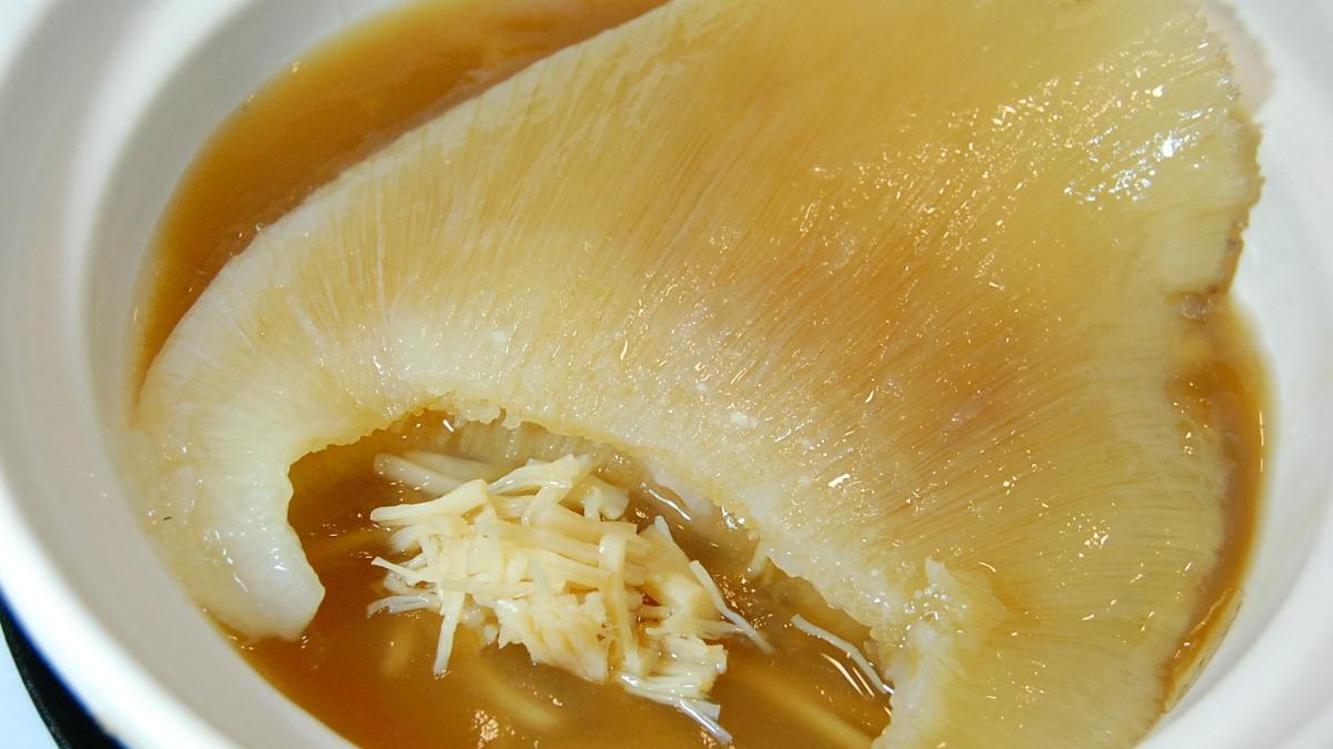 中山區高檔魚翅餐廳以魚翅料理聞名。(圖/翻攝Facebook上品餐廳)