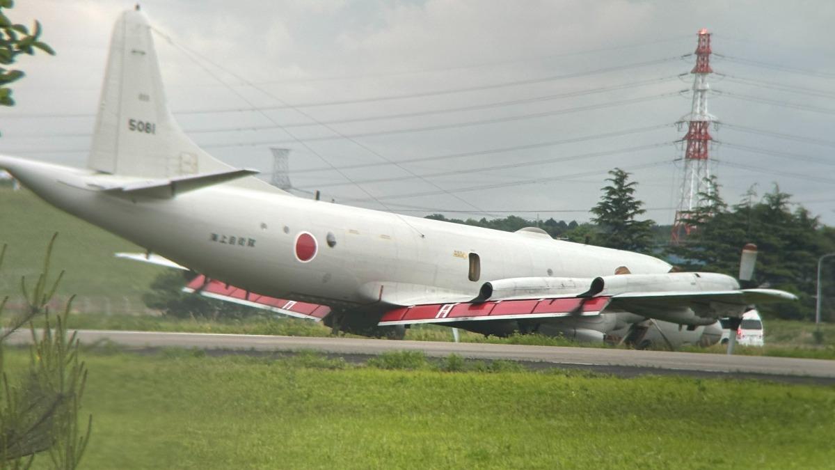 快訊/疑起落架故障 日海上自衛隊P-3偵察機被迫「機腹著陸」