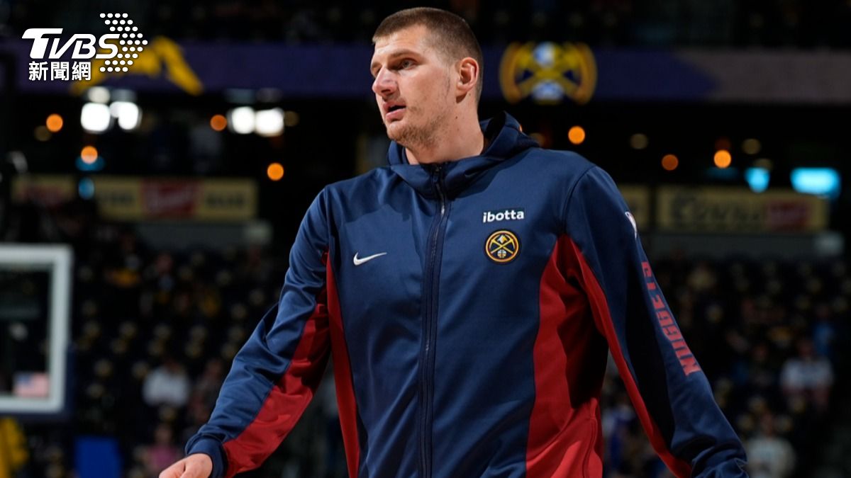 NBA/史上第6人!約基奇「4年3度」勇奪MVP:謝謝我的隊友