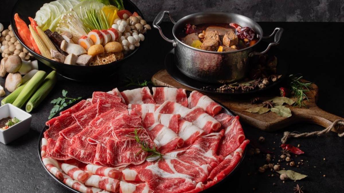 「肉多多」火鍋主打大分量的肉盤與澎派的海鮮。（圖／肉多多提供）