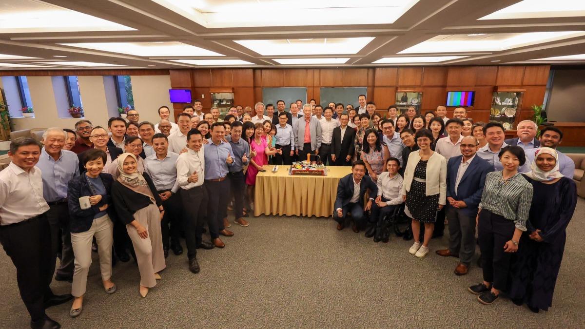 李顯龍周四(5/9)結束其任內最後一次內閣會議。(圖/翻攝自李顯龍FB)