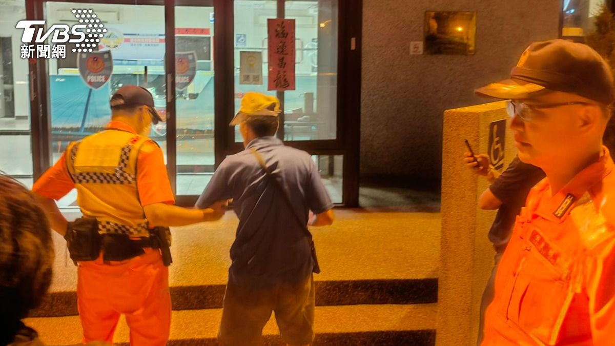 老翁高美濕地運動消失近2天!53警消河床尋獲 他毫髮無傷卻忘光光