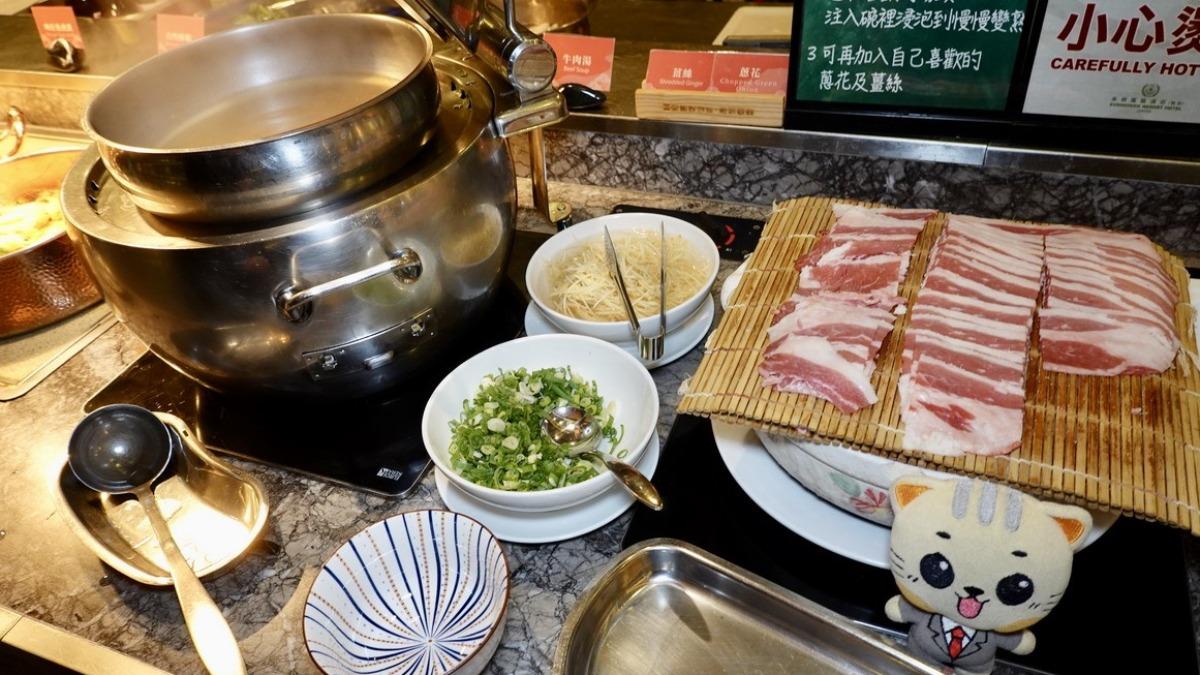 早餐就吃得到現沖牛肉湯。（圖／貓大爺部落格提供）