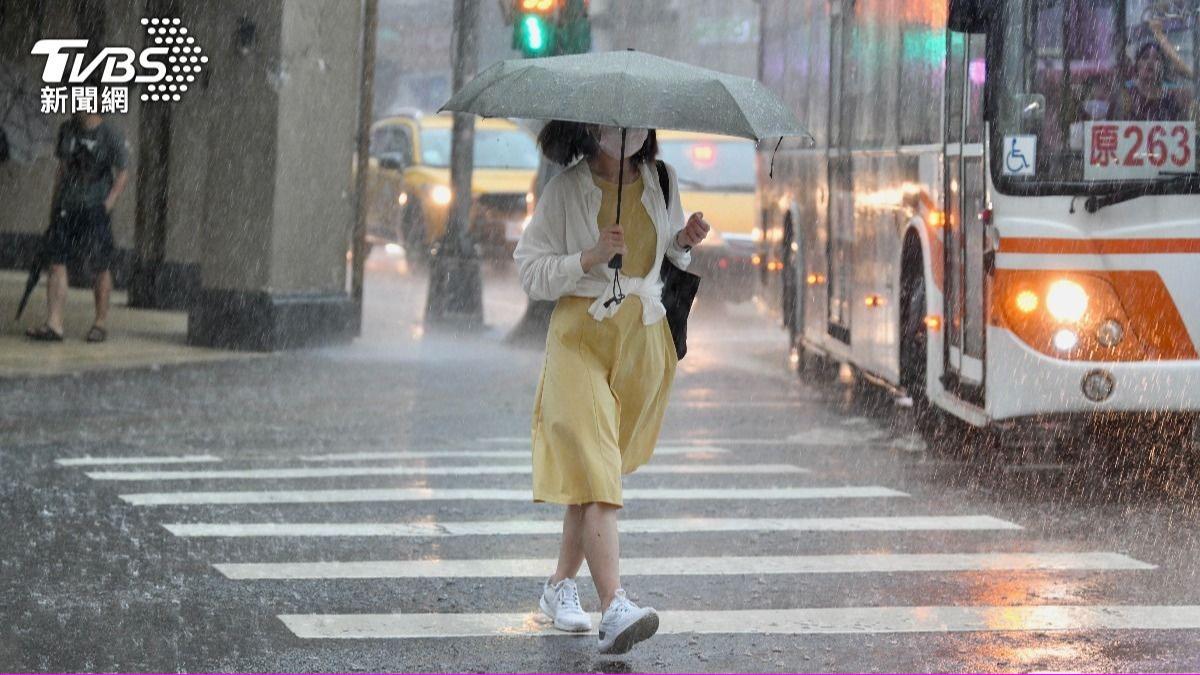 明飆破36度!母親節變天「大雨狂炸」 1地區低溫剩2字頭