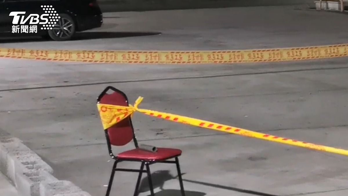 警方在現場拉起封鎖線。(圖/TVBS)