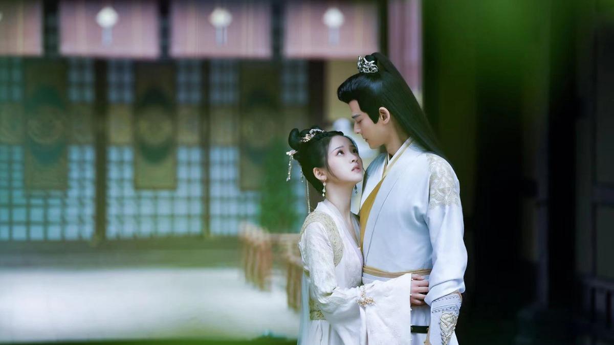 郭品超(右)及張淼怡劇中譜出戀曲。(圖/愛奇藝國際站提供)