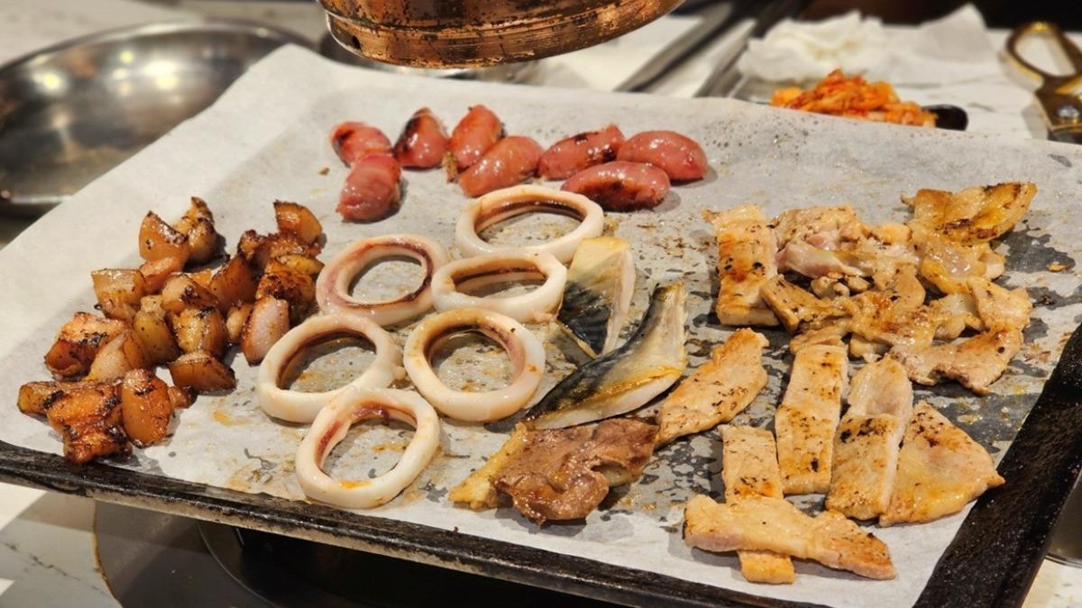 若是假日想來用餐務必要事先訂位,不然會在門口等很久喔~(圖/Yuki's Life提供)
