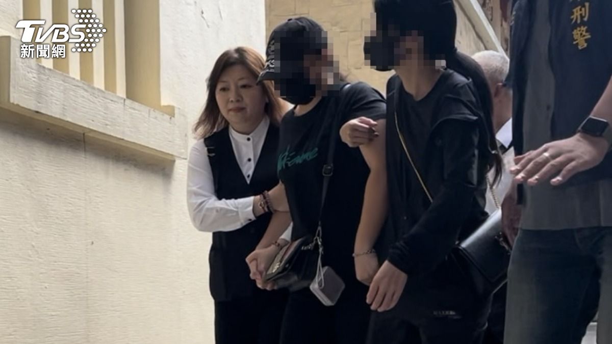 大女兒因找不到媽媽前往住家發現3人死亡。（圖／曾健銘攝）