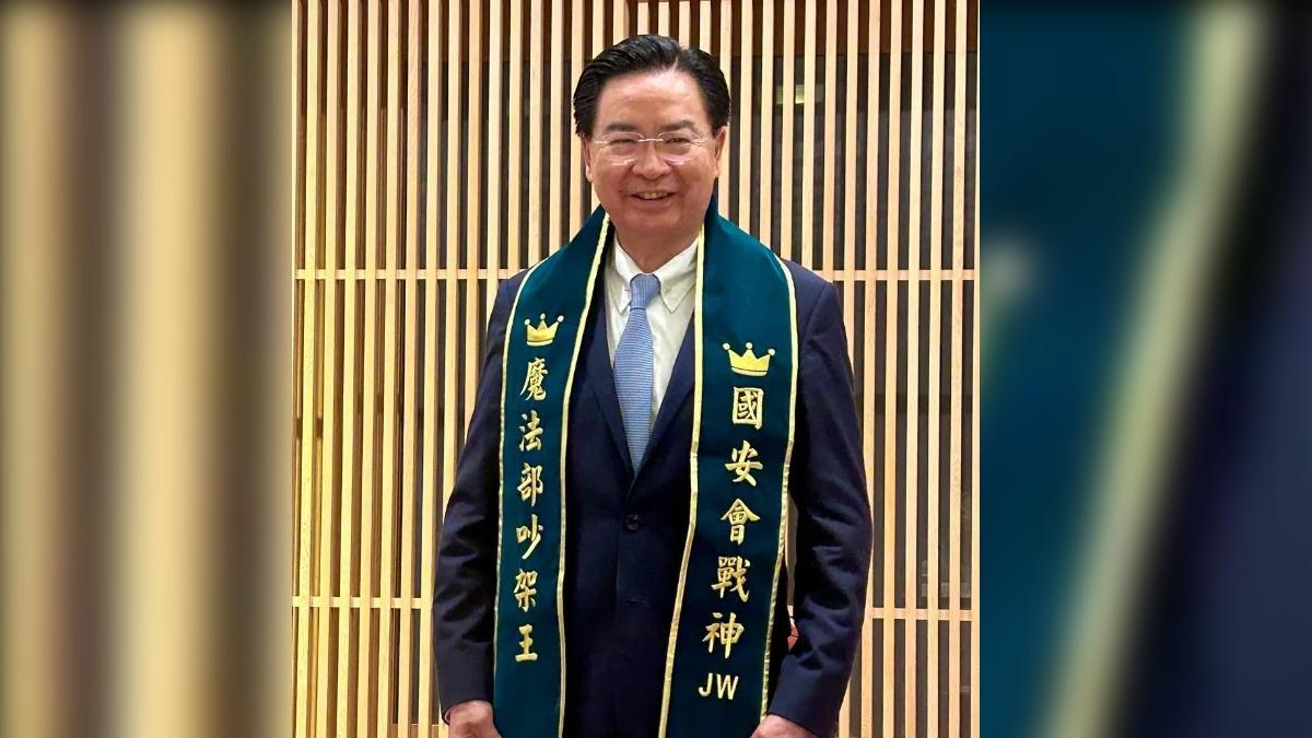 吳釗燮身披「魔法部吵架王」 柯志恩嗆丟臉:賴清德同意嗎?