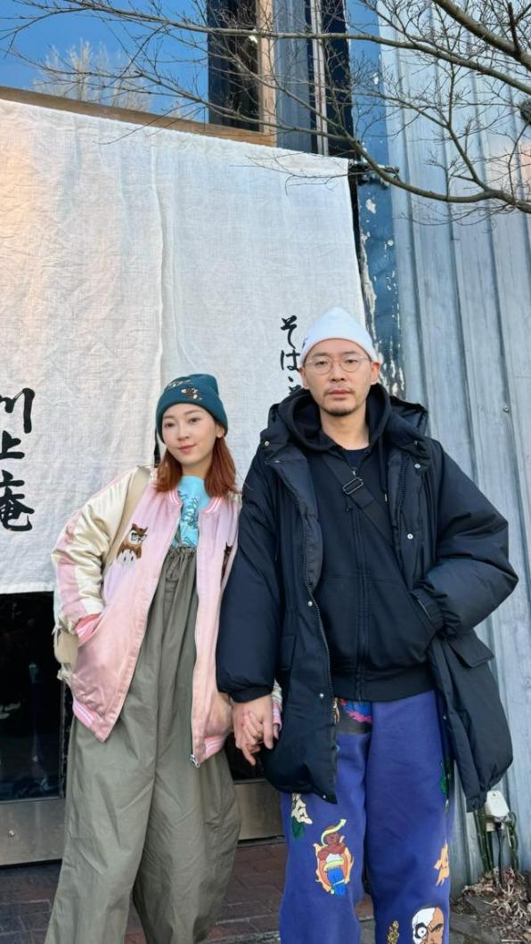 翁馨儀和老公張少懷感情甜蜜。（圖／翻攝翁馨儀臉書）