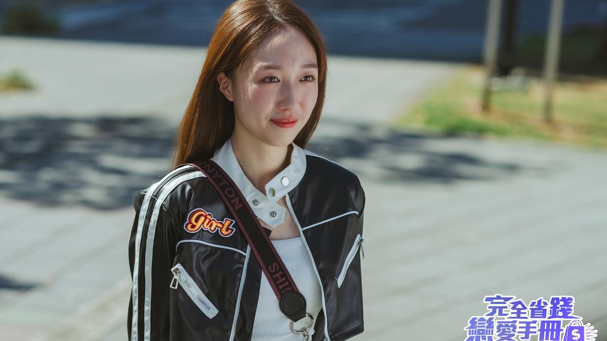 王敏淳飾演個性直率的「蕭倩倩」。(圖/TVBS提供)