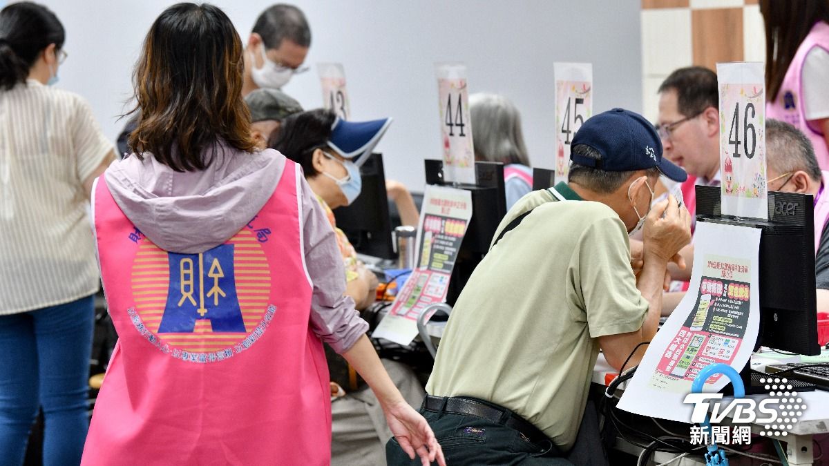詐騙集團又出招！「報稅季」常見3話術　ATM轉帳最可疑