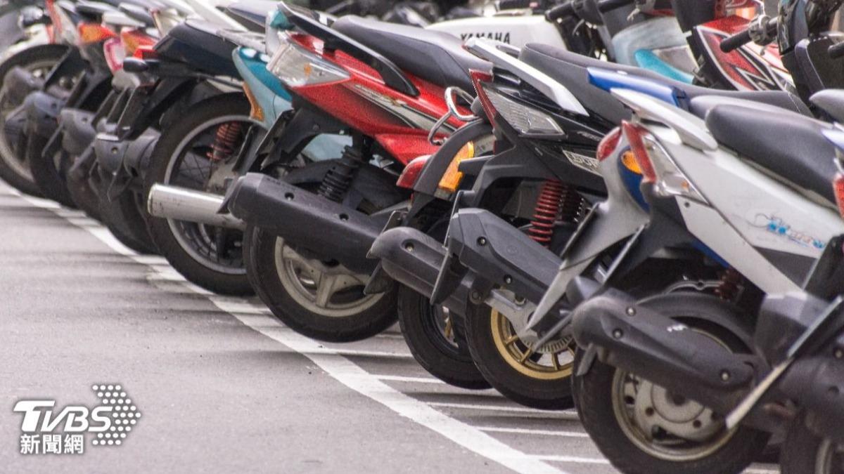機車1設計成「瘀青製造機」!苦主們都知道痛:比沒立中柱更沒品
