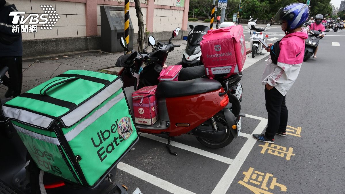 Uber Eats併購熊貓!鄭運鵬籲政府:別只找鬍鬚張喝咖啡