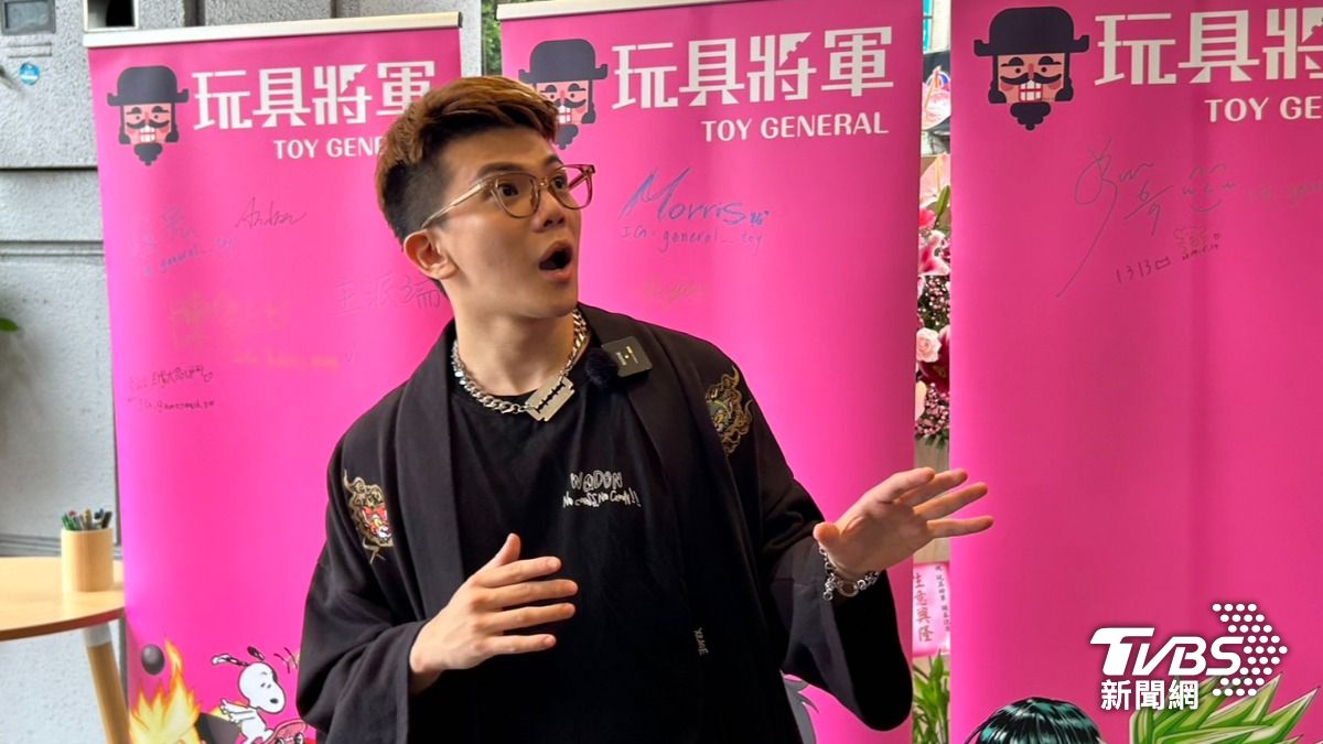 孫生有寫信邀請媽媽之後來參觀公仔店。(圖/林彥君攝)