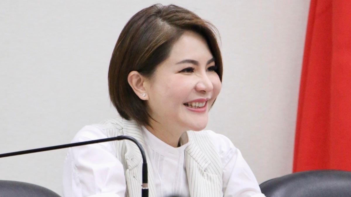 代孕修法草案「納單身女、同性伴侶」 藍委讚:衛福部給的溫暖禮物