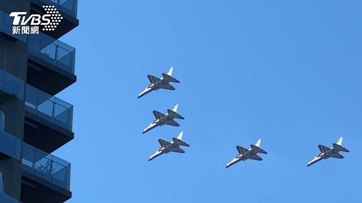 淡水河上空「戰機凌空」!520典禮倒數 全兵力訓練陸續登場