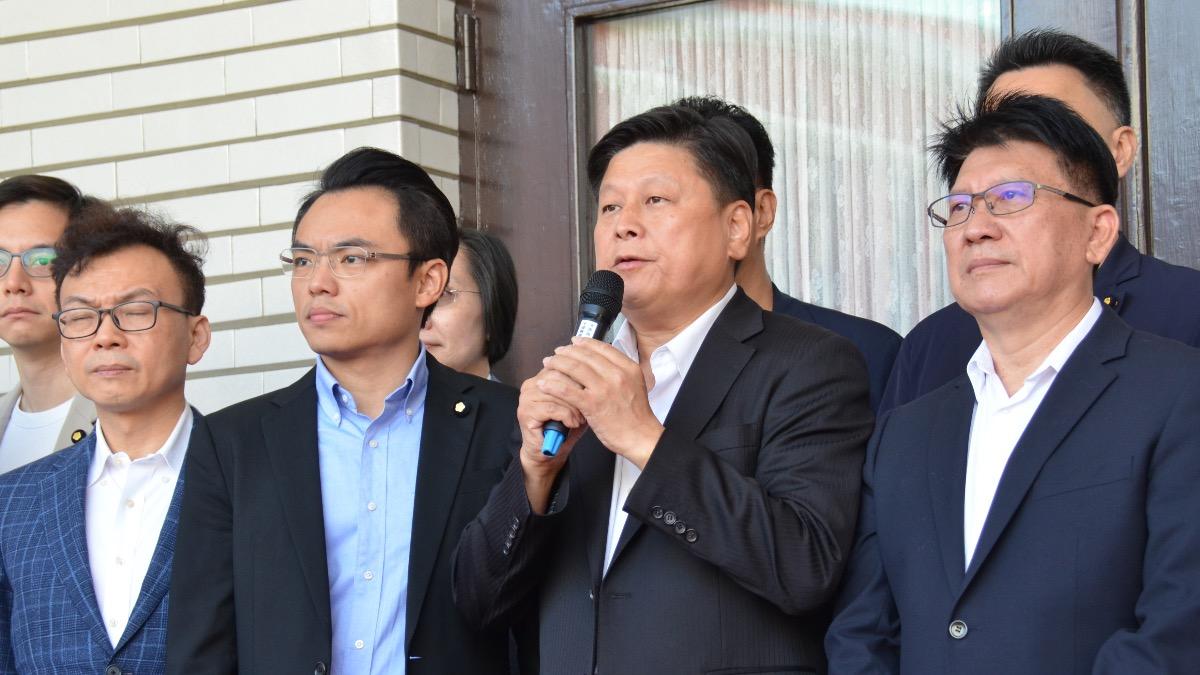 備戰國會改革表決!傅崐萁提前發甲級動員 今起藍委議場守夜