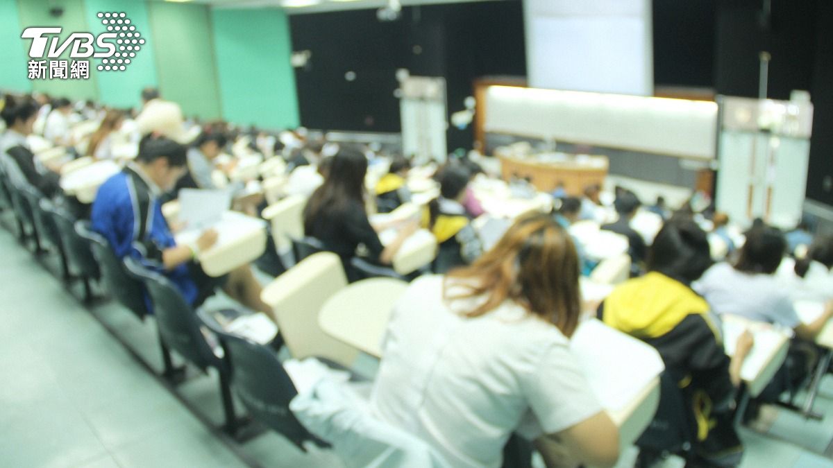 陸生嗆「台灣是中國一部分」!教授1句話 他慘了急求救:怎辦