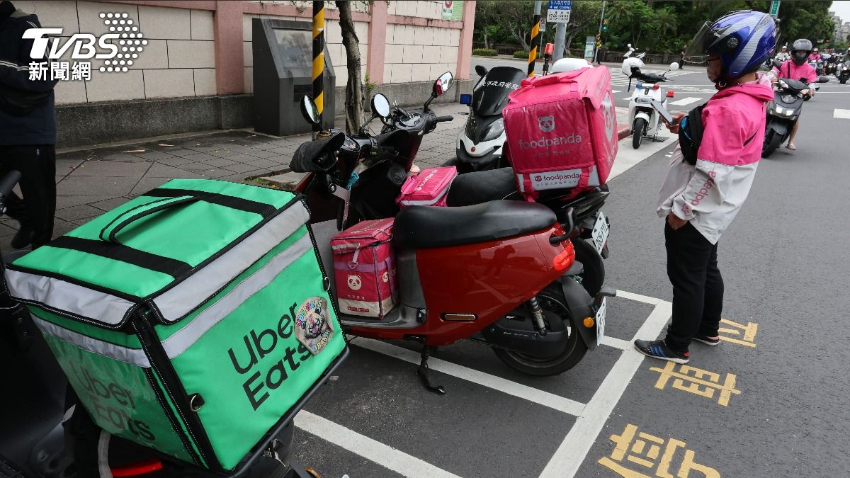 Ubereats昨震撼宣布併購Foodpanda。(圖/葉志明攝)