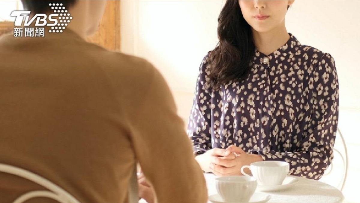 線上表現全過關!交友軟體曖昧男「約會1穿搭」 她愣:已封鎖