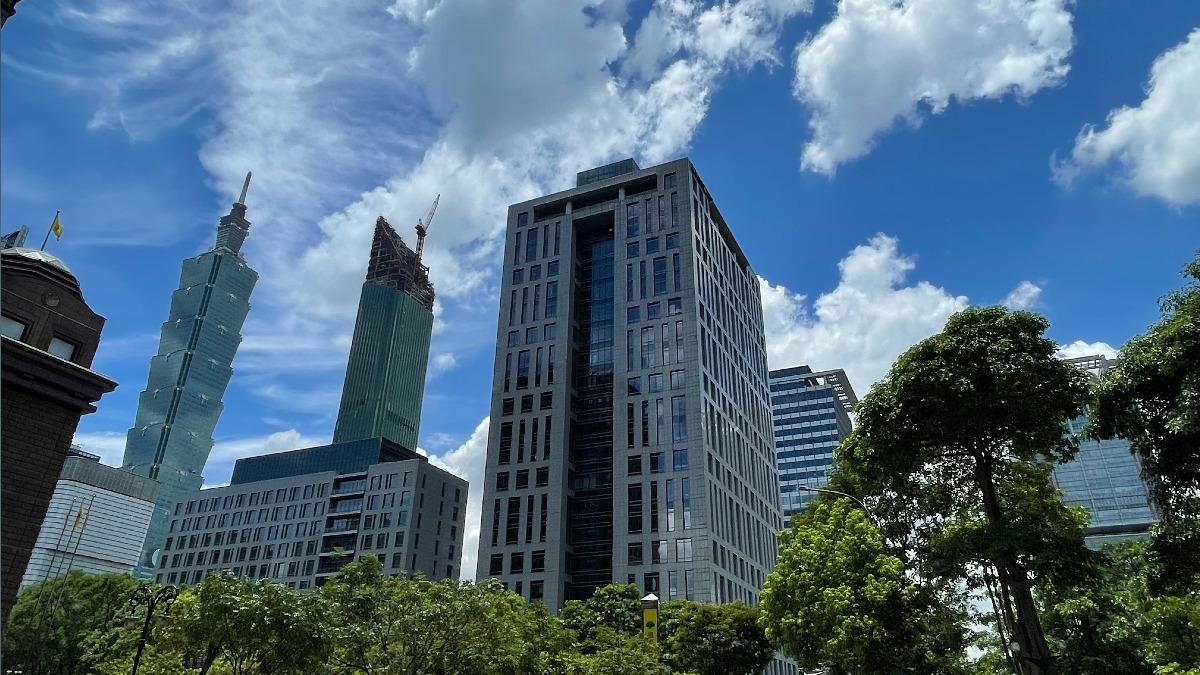 台幣貶值助攻!外資來台置產享「匯差」 瞄準億元豪宅