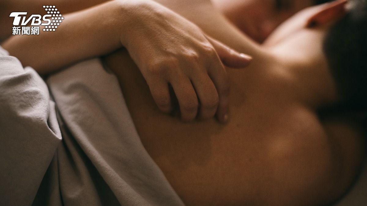 尪偷吃21歲姪女!激戰18次挺大肚 妻推門目睹「纏在一起」