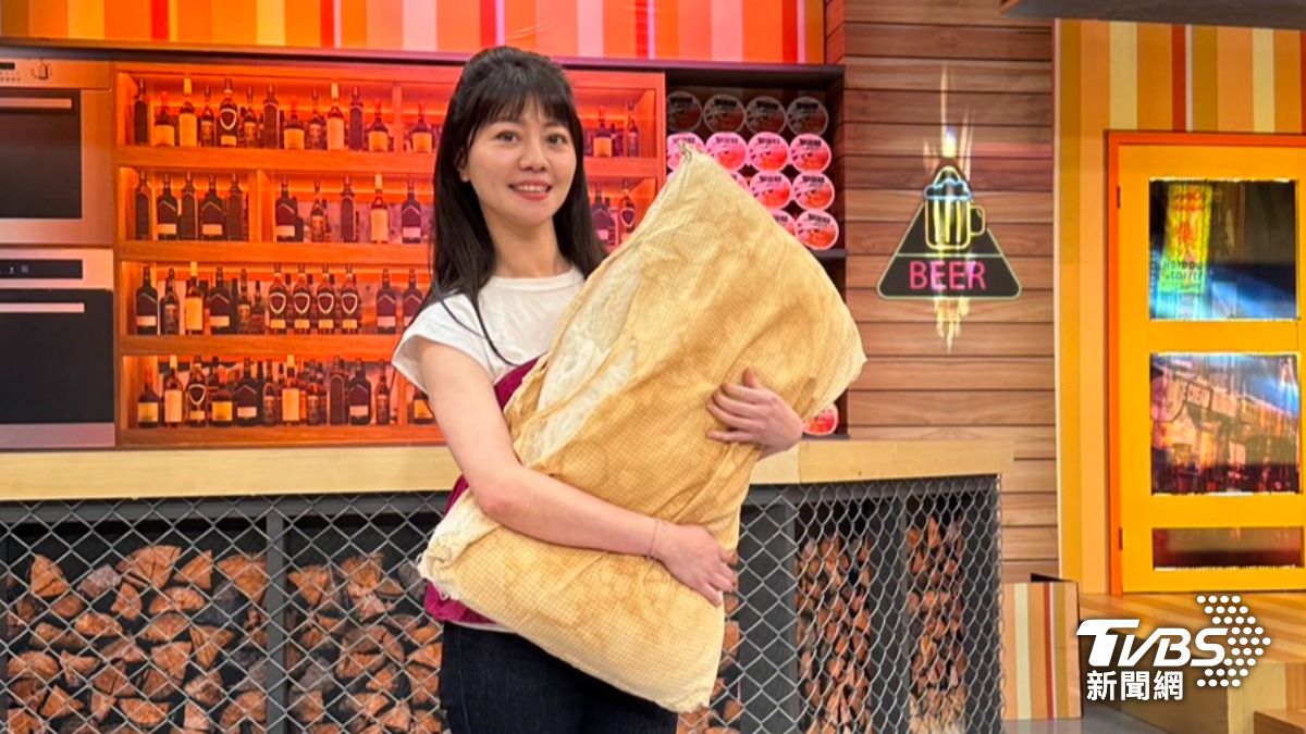 高嘉瑜立委連任失利樂當綜藝咖!帶「泛黃枕頭」鑑價 開放試聞曝最新動向