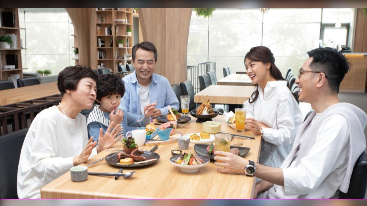 王品集團最年中慶推5折券。(圖/業者提供)