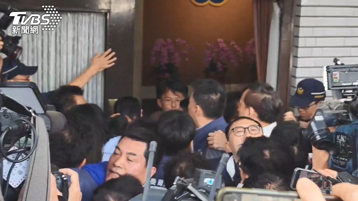 王美惠上午被控攻擊議場駐衛警。(圖/TVBS資料畫面)