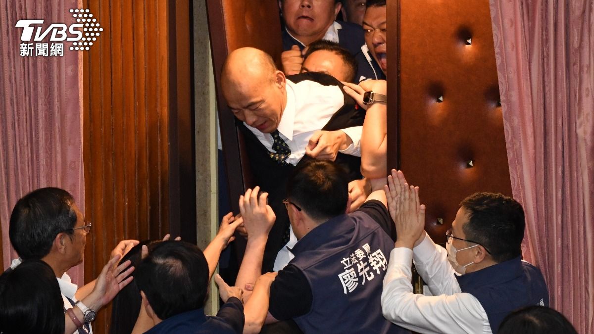 驚爆韓國瑜「負傷相當嚴重」!罕見震怒痛斥:墮落成這樣