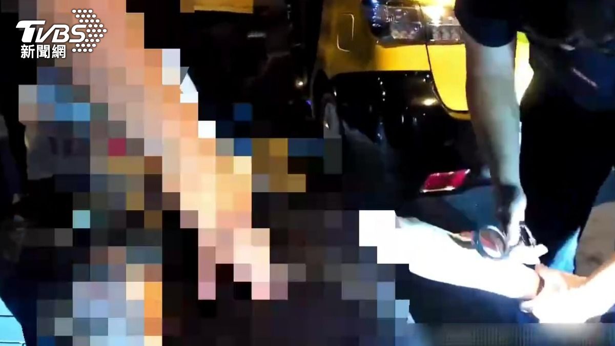 哪裡跑!蘆洲男拒檢衝撞遭警轟3槍 逃2天台中落網