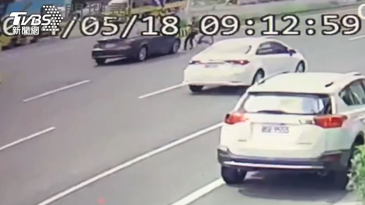台1線死亡車禍！雲林婦買菜遭撞飛　「全身骨折」傷重不治