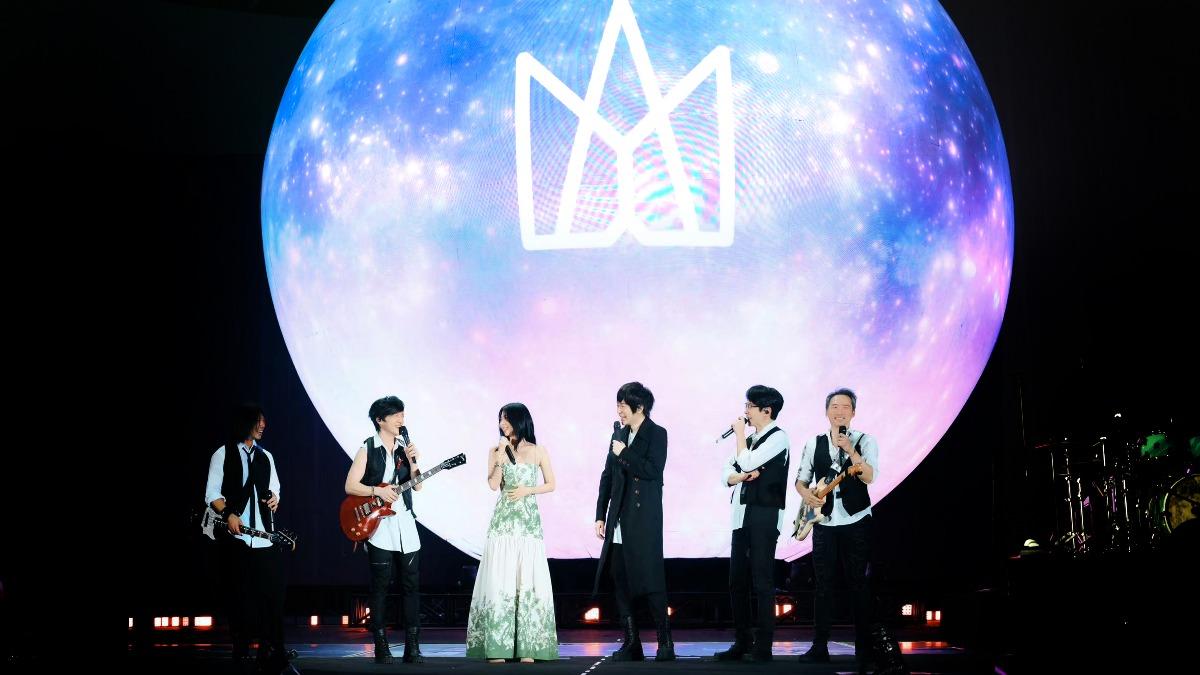 五月天今攻大巨蛋!阿信突暴雷「跟嘉賓首唱新歌」 網揪大咖女神助陣