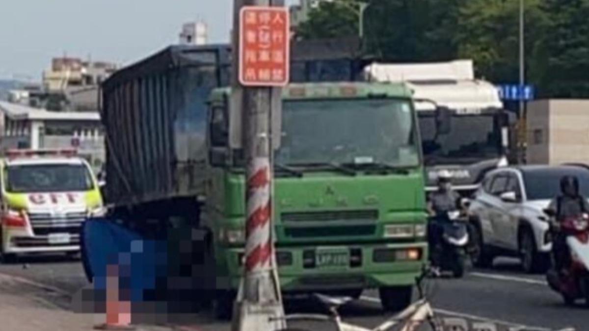 快訊／才滿18歲！高雄女騎士為閃違停車　慘遭聯結車輾斃