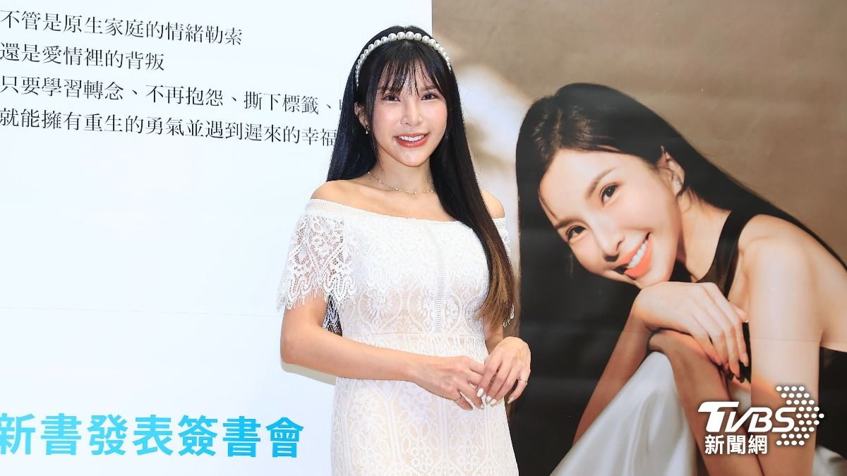 蘇心甯舉辦新書發表會。(圖/黃城碩攝)