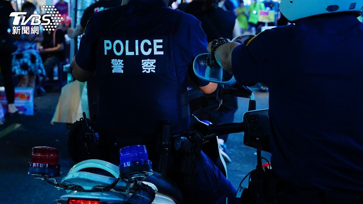 新竹警花疑兼差下海！賺外快秒成紅牌　火辣接客「糗遇同僚」