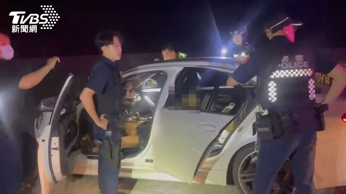 范男雙腿中彈,最終仍被警方查獲。(圖/TVBS)