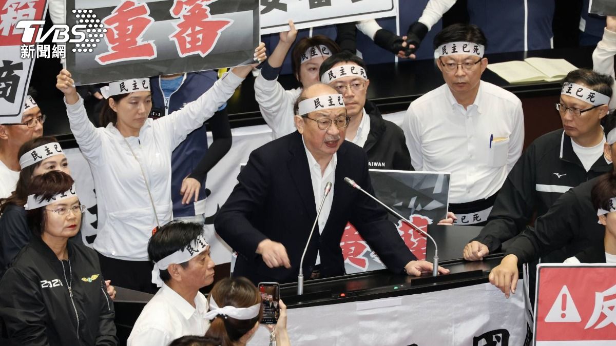 立院亂鬥/3問藍白轟「賣台集團」 柯建銘:占主席台的是習近平