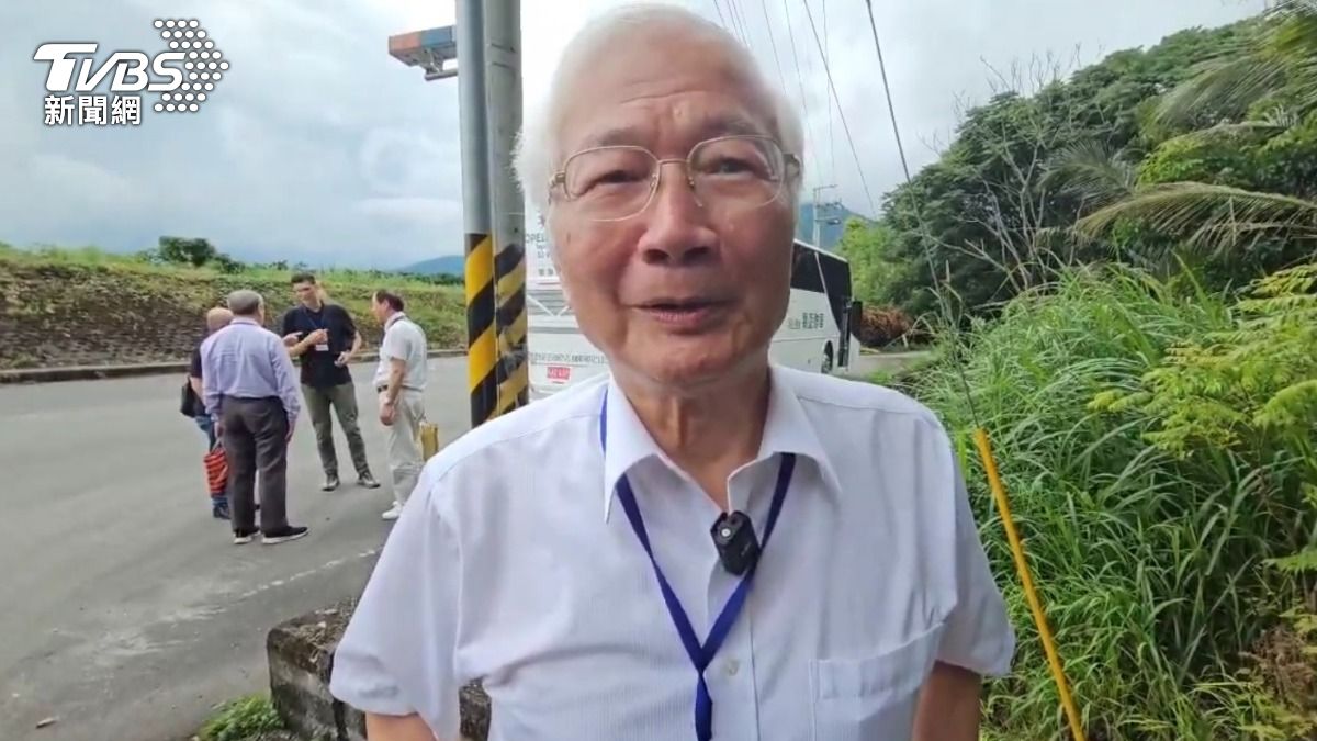 黃明鎮牧師。（圖／TVBS）