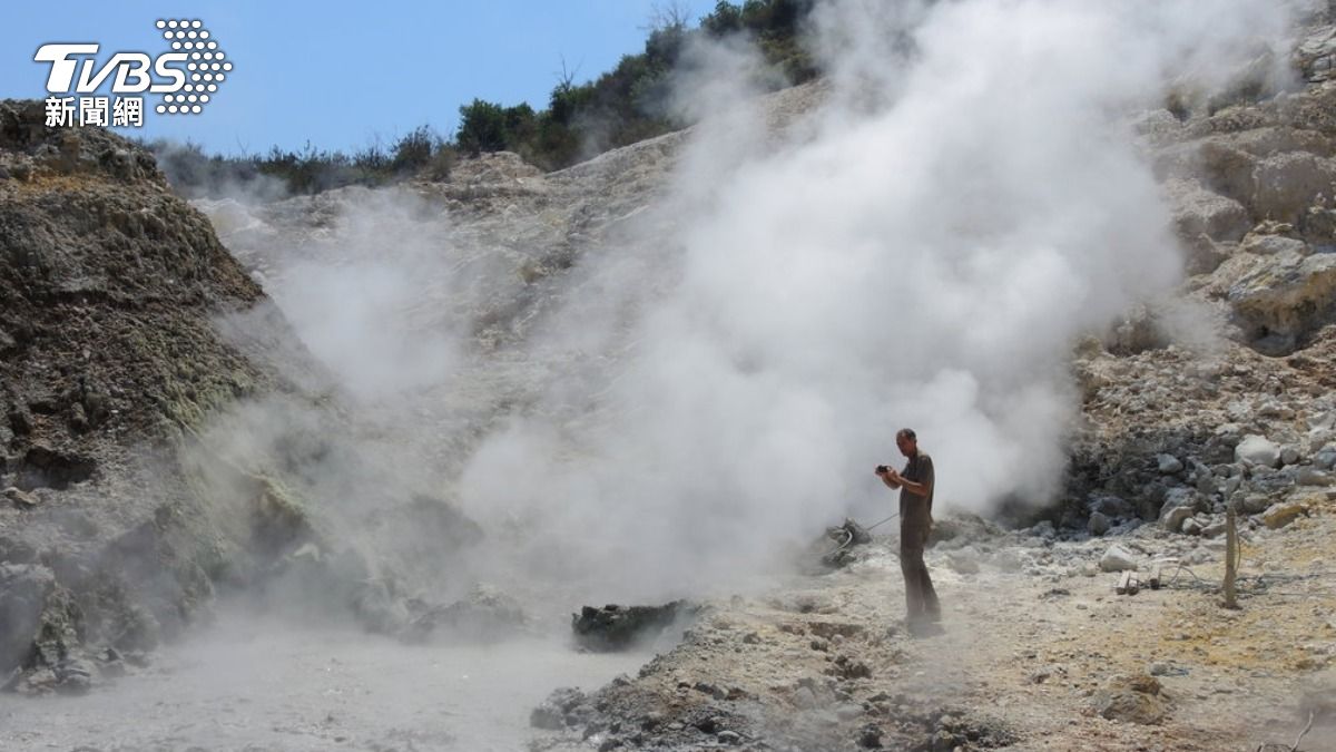 義大利一夜150起搖晃!極淺層2.5公里地震、疑與火山活躍有關