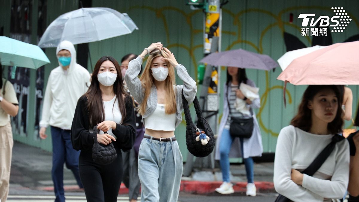 首颱「艾維尼」最快明天生成!將大迴旋向北 下週準備接雨彈