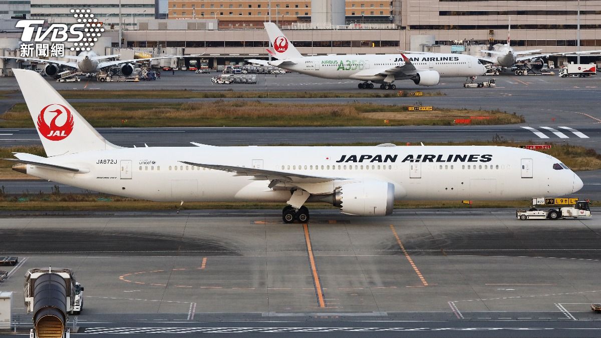 日本機場又出事！日航2機羽田機場擦撞　緊急停飛