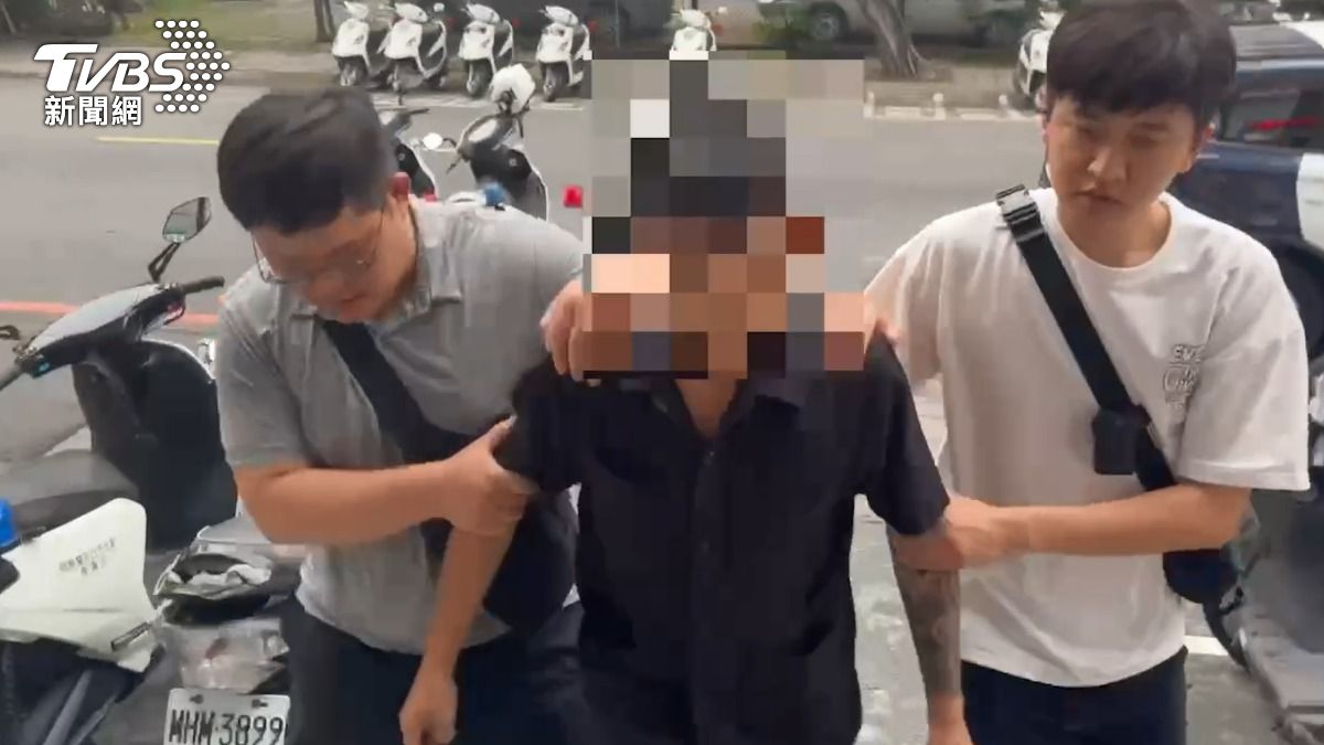 鄭姓犯嫌被警方逮捕。（圖／TVBS）