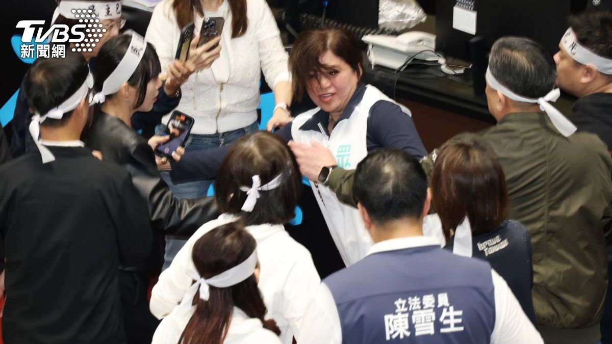 右鉤拳重擊麥玉珍　林淑芬服務處地標遭改為「格鬥中心」