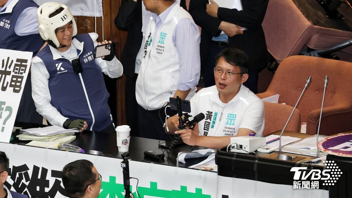 成小黨終結者!律師酸黃國昌將是「民眾黨棄子」:別想選新北