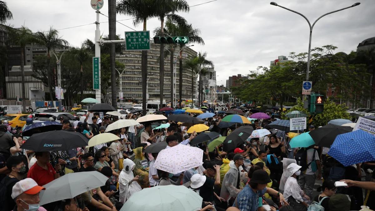 「我藐視國會」全台串聯！醫憂恐淪翻版梨泰院　自掏腰包做這事