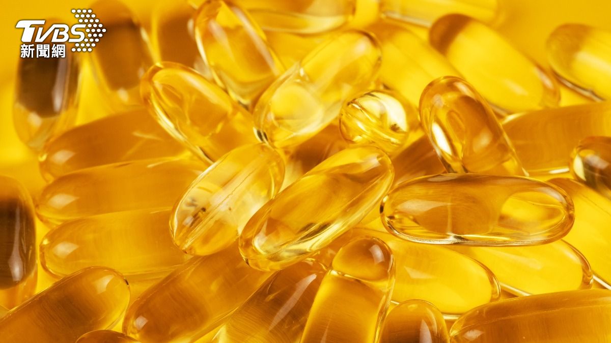 魚油是許多人日常食用的保健食品。(示意圖/達志影像shutterstock)