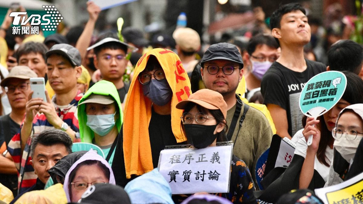 現場抗議民眾不分年齡。（圖／胡瑞麒攝）